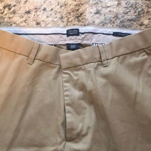 Gap khakis relaxed fit